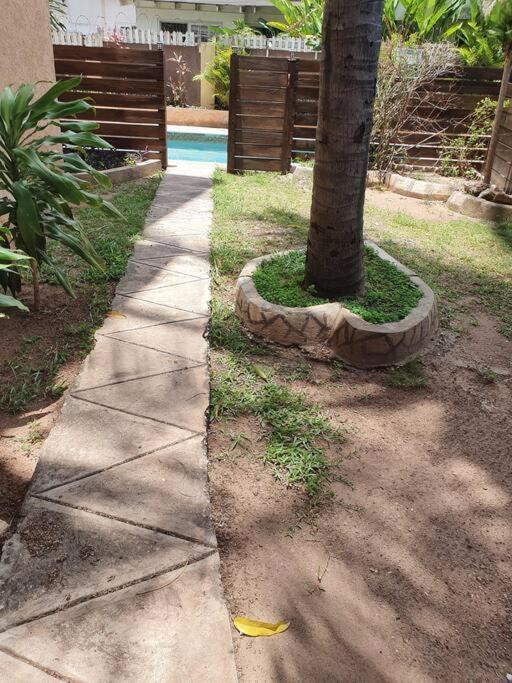 Central Upscale New Kingston Apt With Pool Bagian luar foto