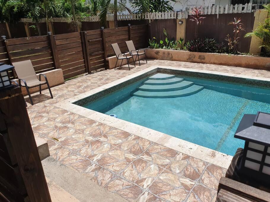 Central Upscale New Kingston Apt With Pool Bagian luar foto