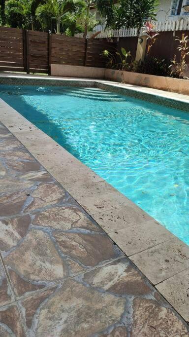 Central Upscale New Kingston Apt With Pool Bagian luar foto