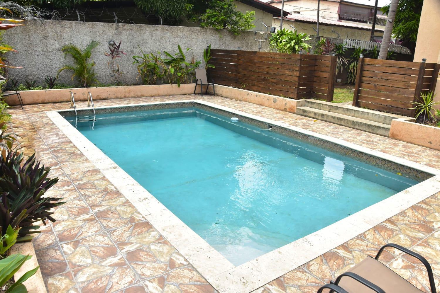Central Upscale New Kingston Apt With Pool Bagian luar foto